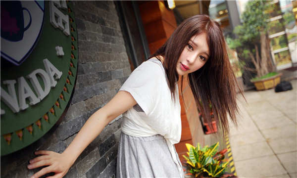 青浦想找一个女性生孩子给报酬-｛找个女人生孩子多少钱｝